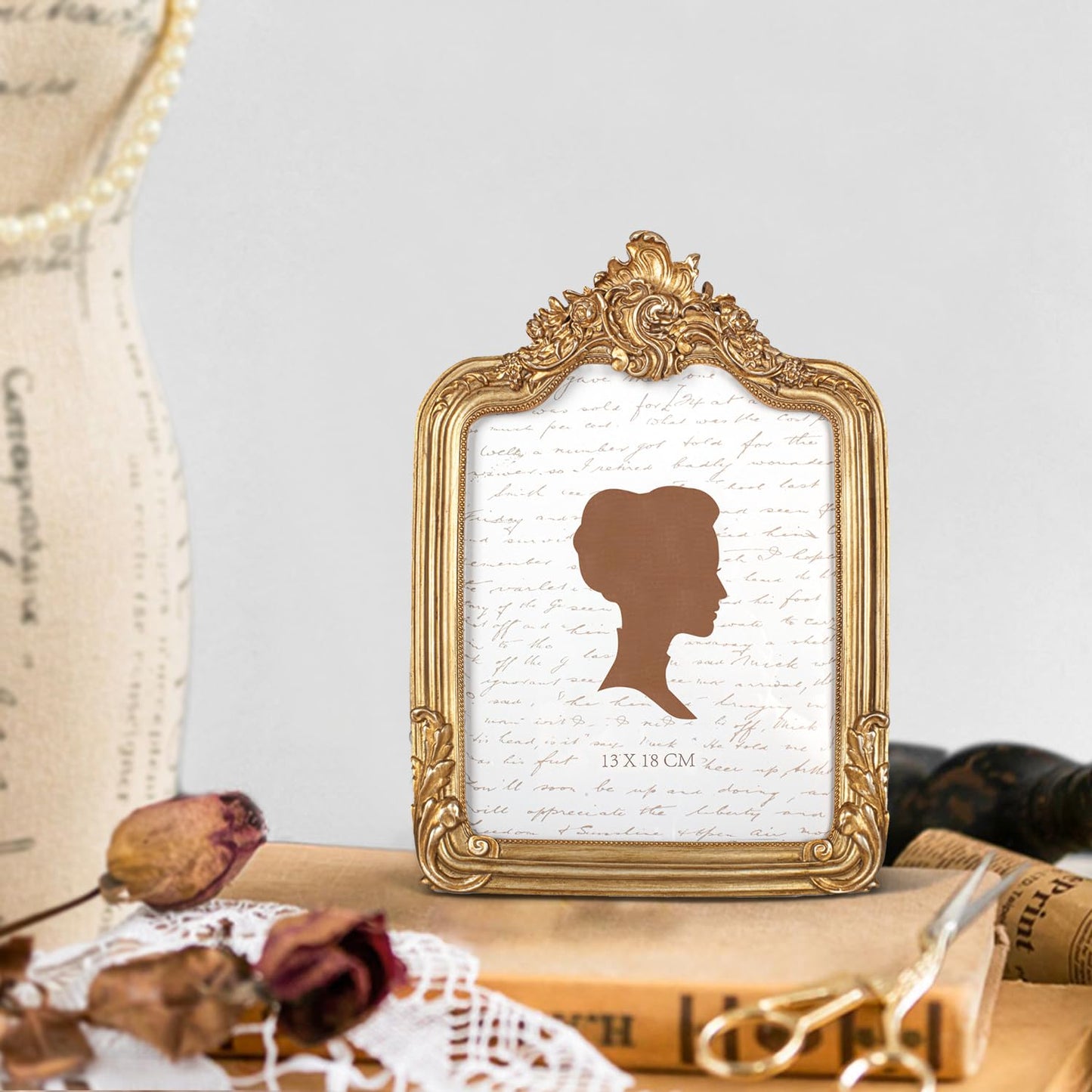 AELS 8x10 Inch Vintage Picture Frame, Elegant Antique Photo Frames with Glass Front, Photo Display, Tabletop Wall Hanging, Gift Ideas, Gold and Sage Green