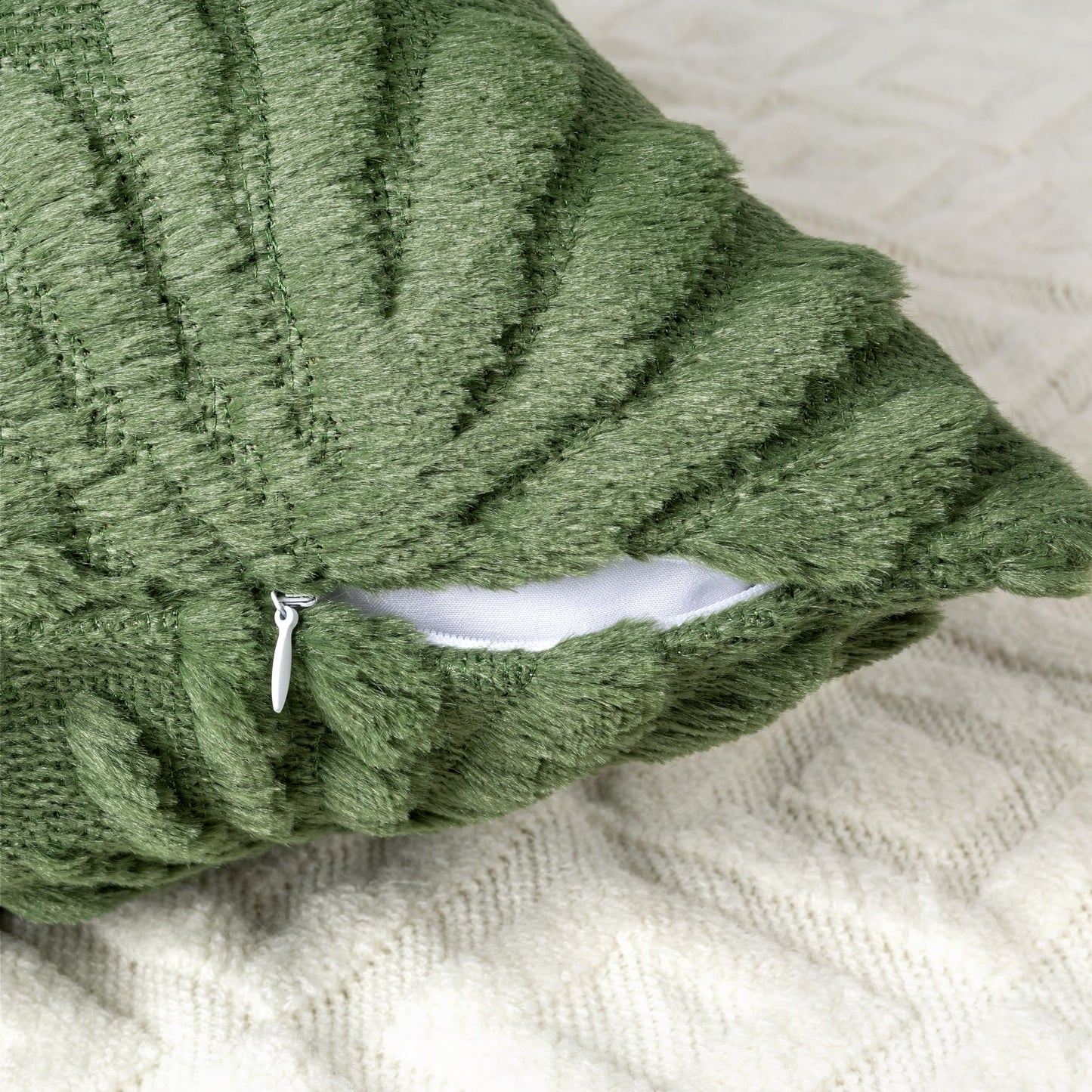 AELS Decorative Throw Pillow Covers 18x18, Set of 2, Modern Farmhouse Fan Palm Leaves Soft Plush Couch Pillow Case for Bed Couch Sofa, Green (Covers Only)