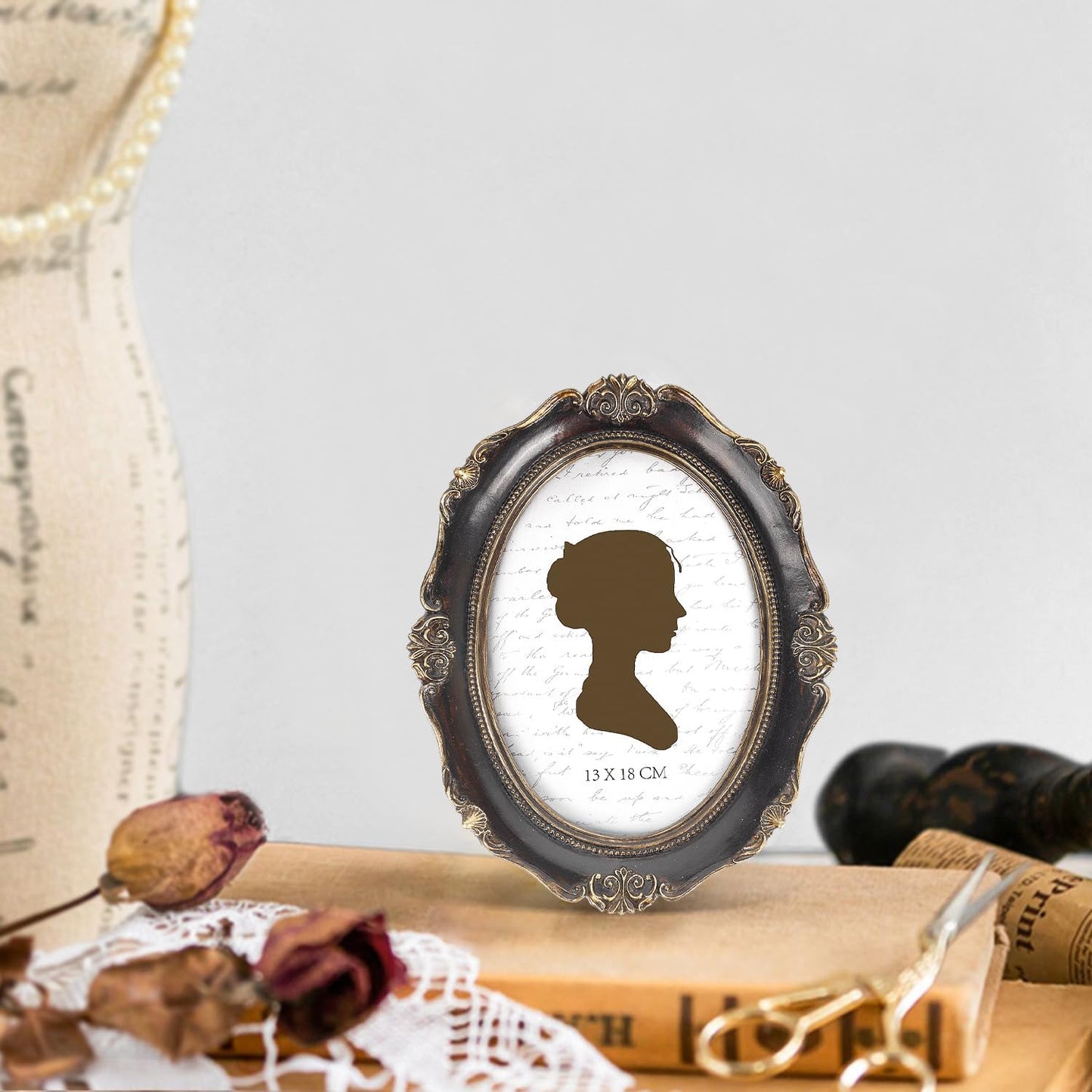 AELS 5x7 Inch Vintage Picture Frame, Elegant Antique Photo Frames with Glass Front, Photo Display, Tabletop Wall Hanging, Gift Ideas, Oval