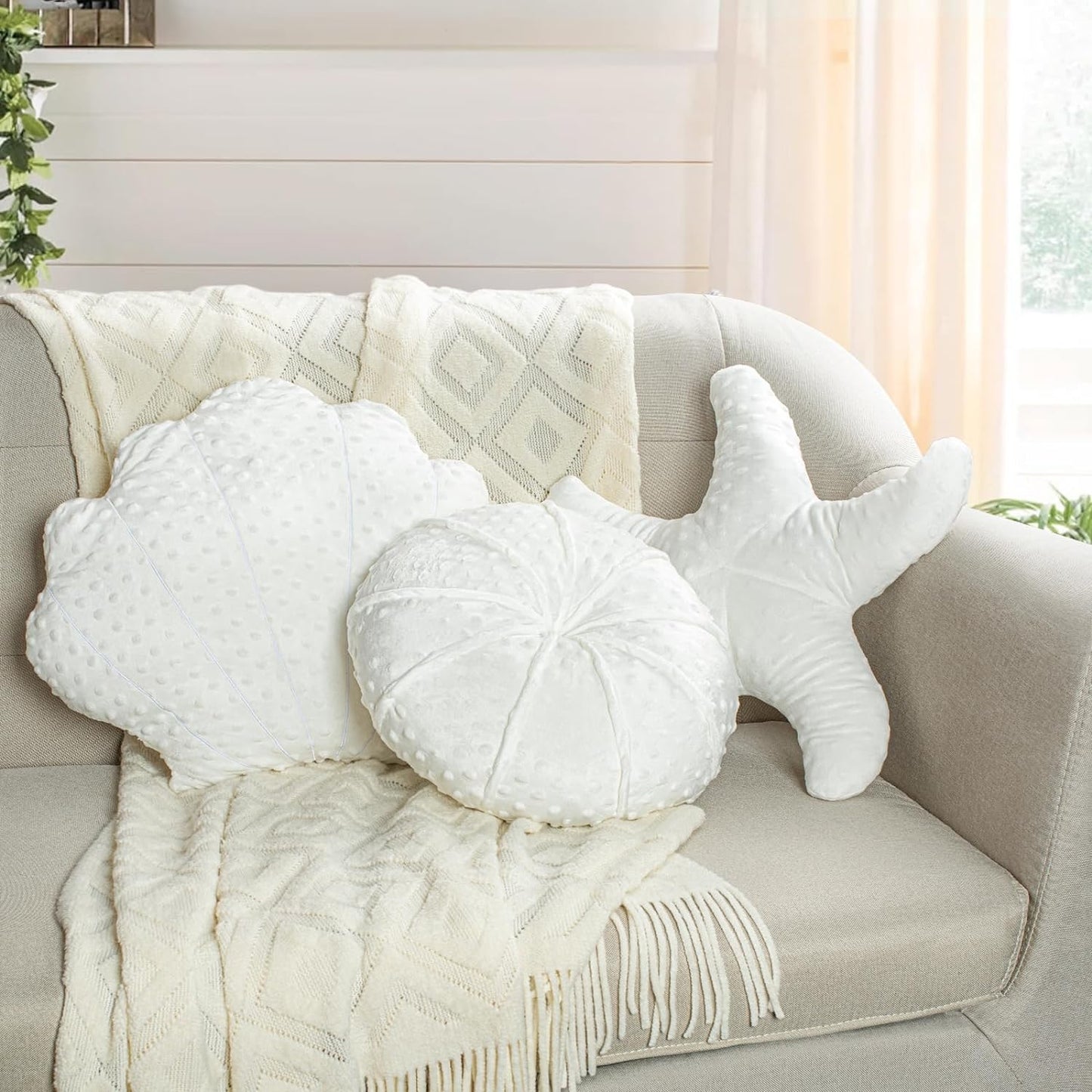 AELS Coastal Throw Pillows Set of 2, Starfish Shell Pillows, Beach Ocean Nautical Themed Smooth Soft Minky Decorative Throw Pillows, Cute Pillow for Couch Sofa Bed Living Room Bedroom Nursery, White
