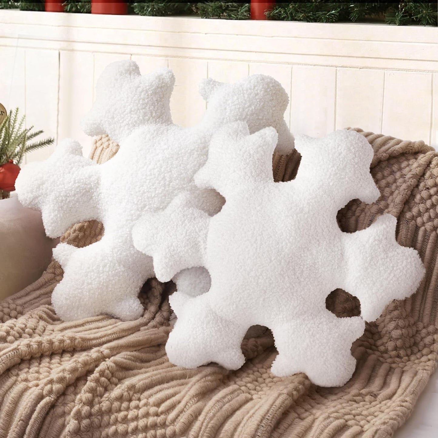 AELS 21.6 Inches 3D Snowflake Christmas Decorative Throw Pillow, Cute Winter Faux Fur Plush Throw Pillow, Living Room Bedroom Nursery Decor, White Christmas Decoration, Snow White