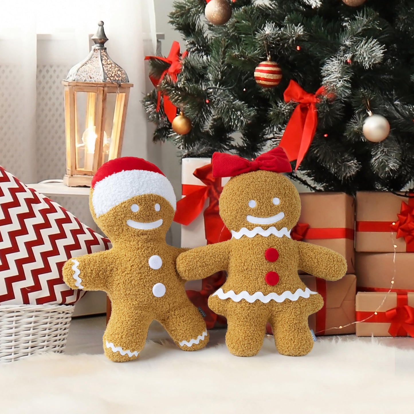 AELS Gingerbread Man Pillow Set of 2, 17.3" & 16" Christmas Decorative Throw Pillows, Gingerbread Boy & Girl Shaped Plush for Christmas, Living Room Bedroom Decoration